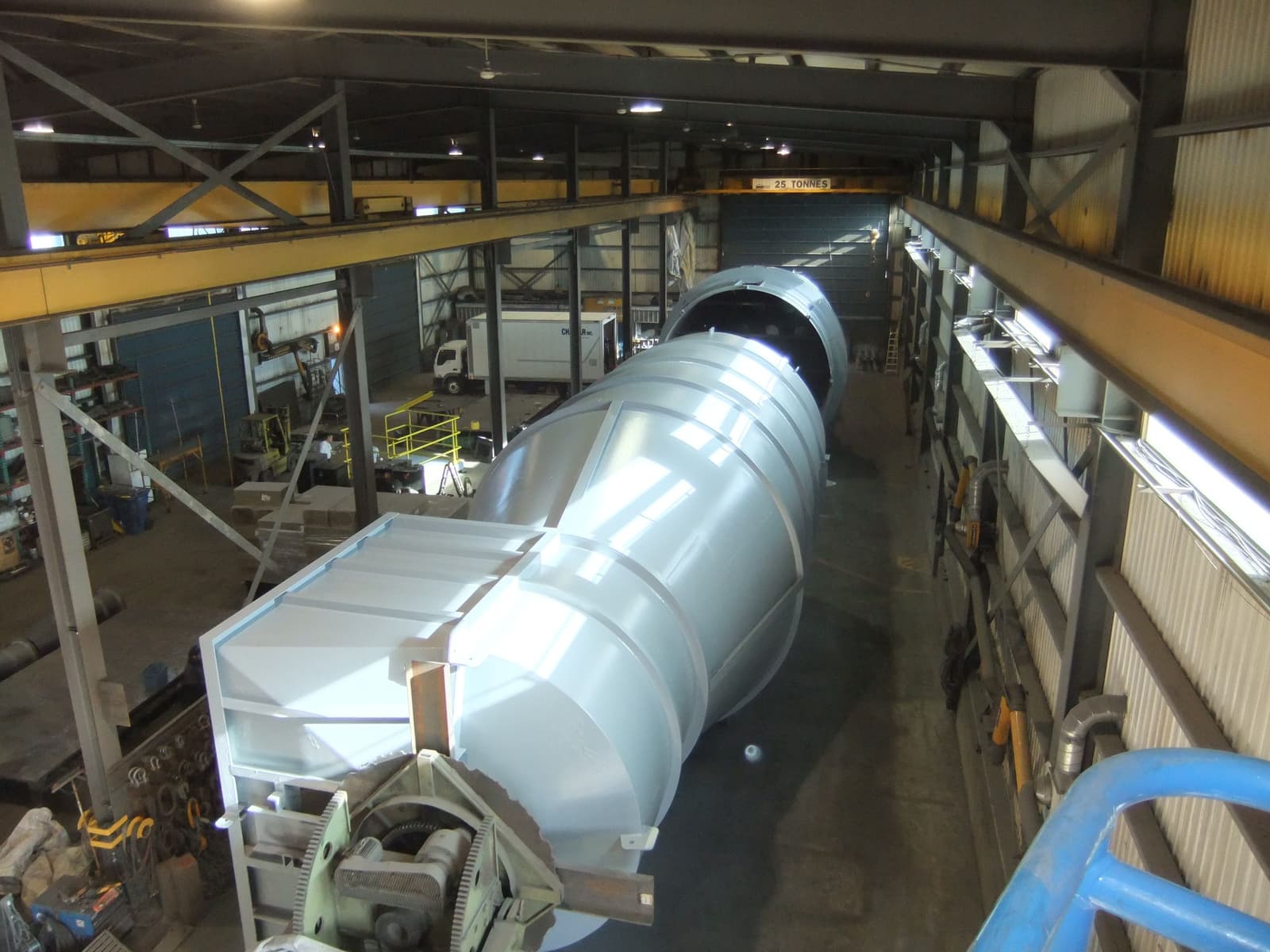 reactor made in carbon and stainless steel in a fabrication shop