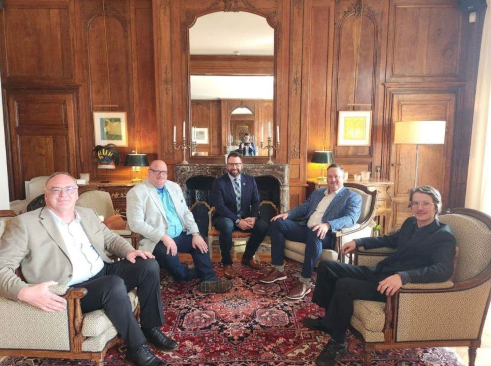 Les représentants de la région de Sorel-Tracy lors d'une mission économique en France